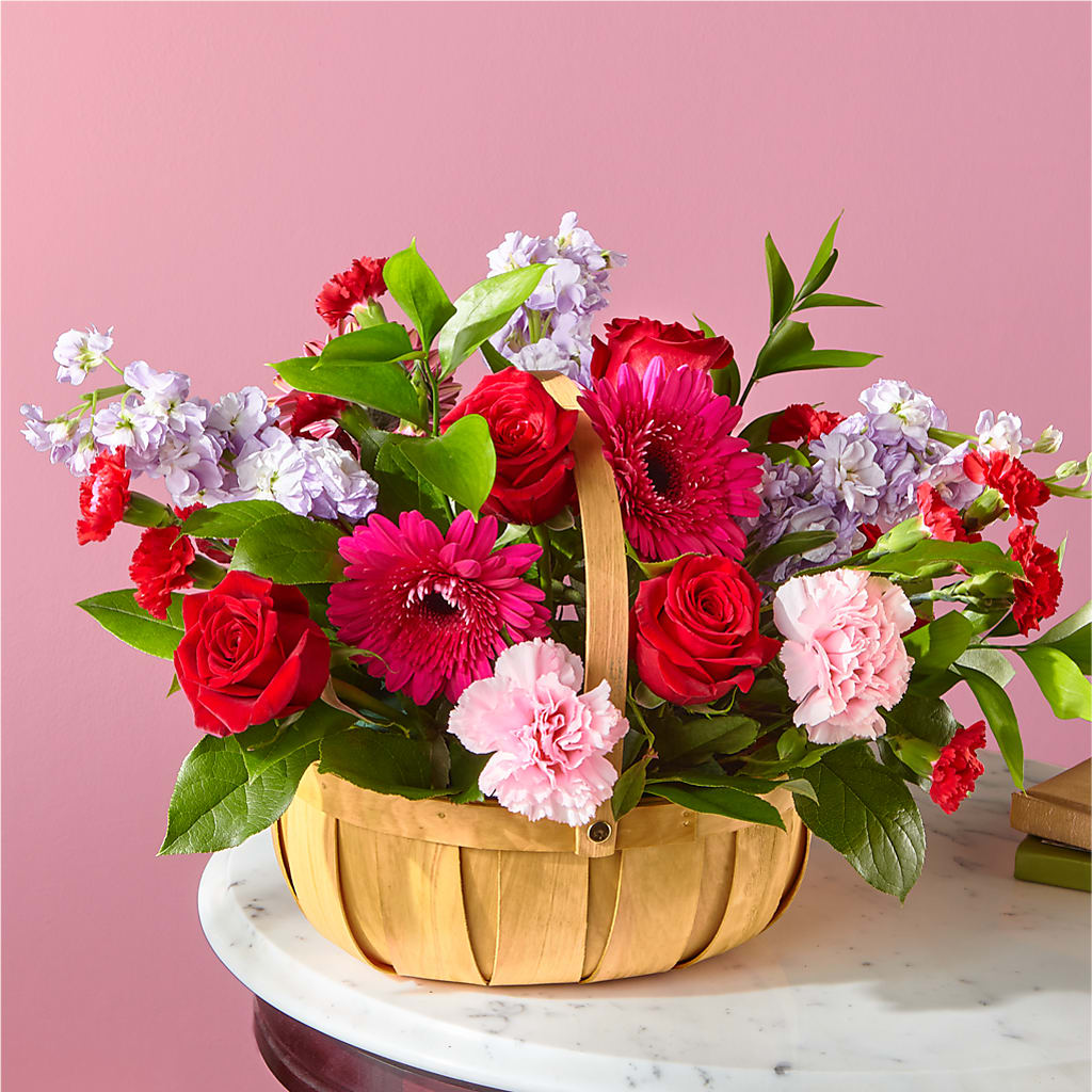 Pink Picnic Basket – Maplewood Florist, Maplewood NJ