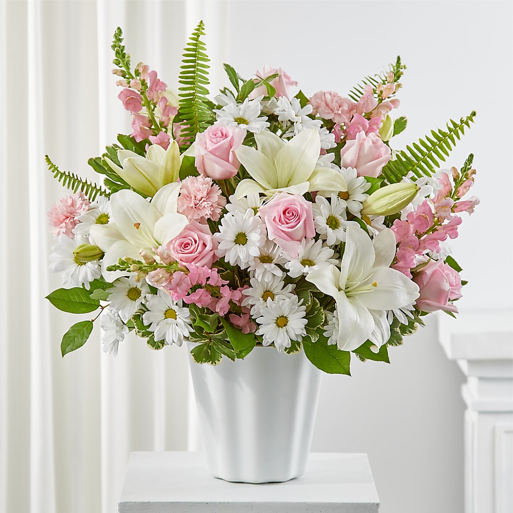 Soft Touch Tabletop Basket – Maplewood Florist, Maplewood NJ