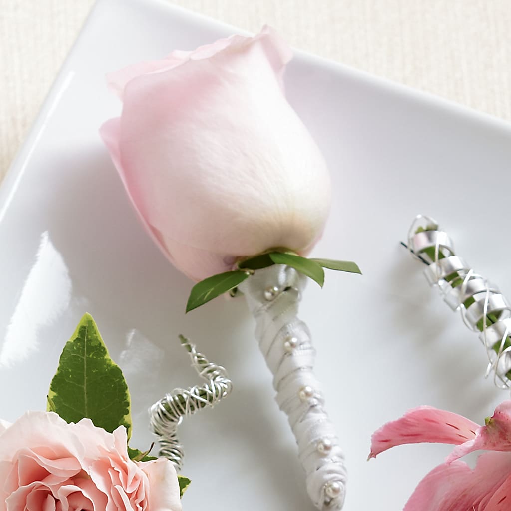 Pink Rose Boutonniere – Maplewood Florist, Maplewood NJ