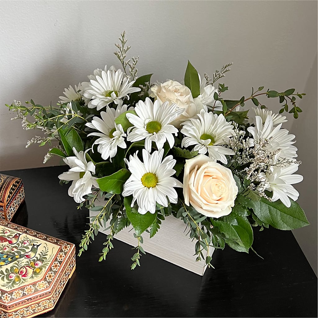 Fresh Linen Box Bouquet –  Maplewood Florist, Maplewood NJ